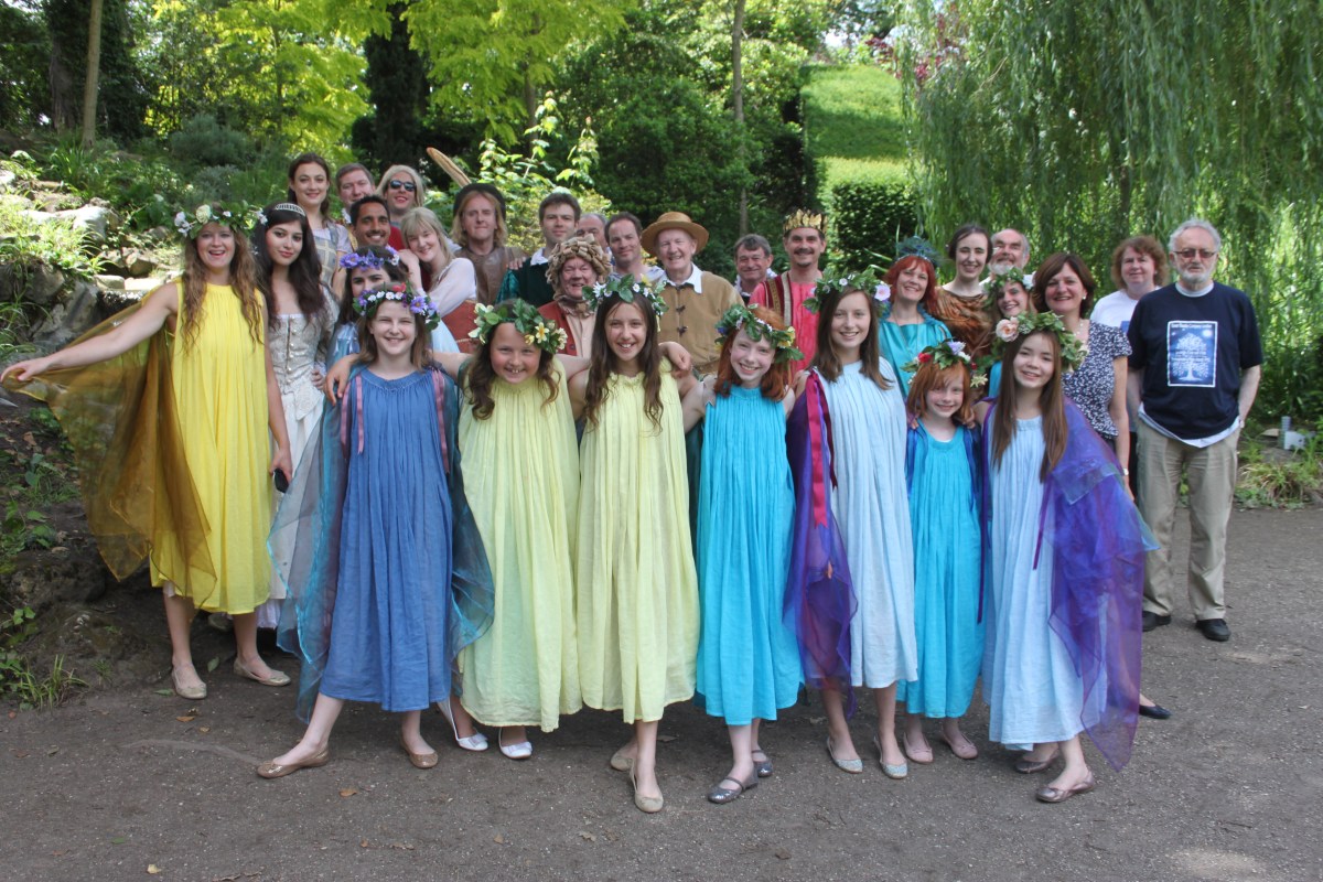 The Cast of A Midsummer Night's Dream in Paris